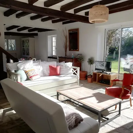 Holiday home Maison Terracotta, Le Calme Aux Portes De Poitiers